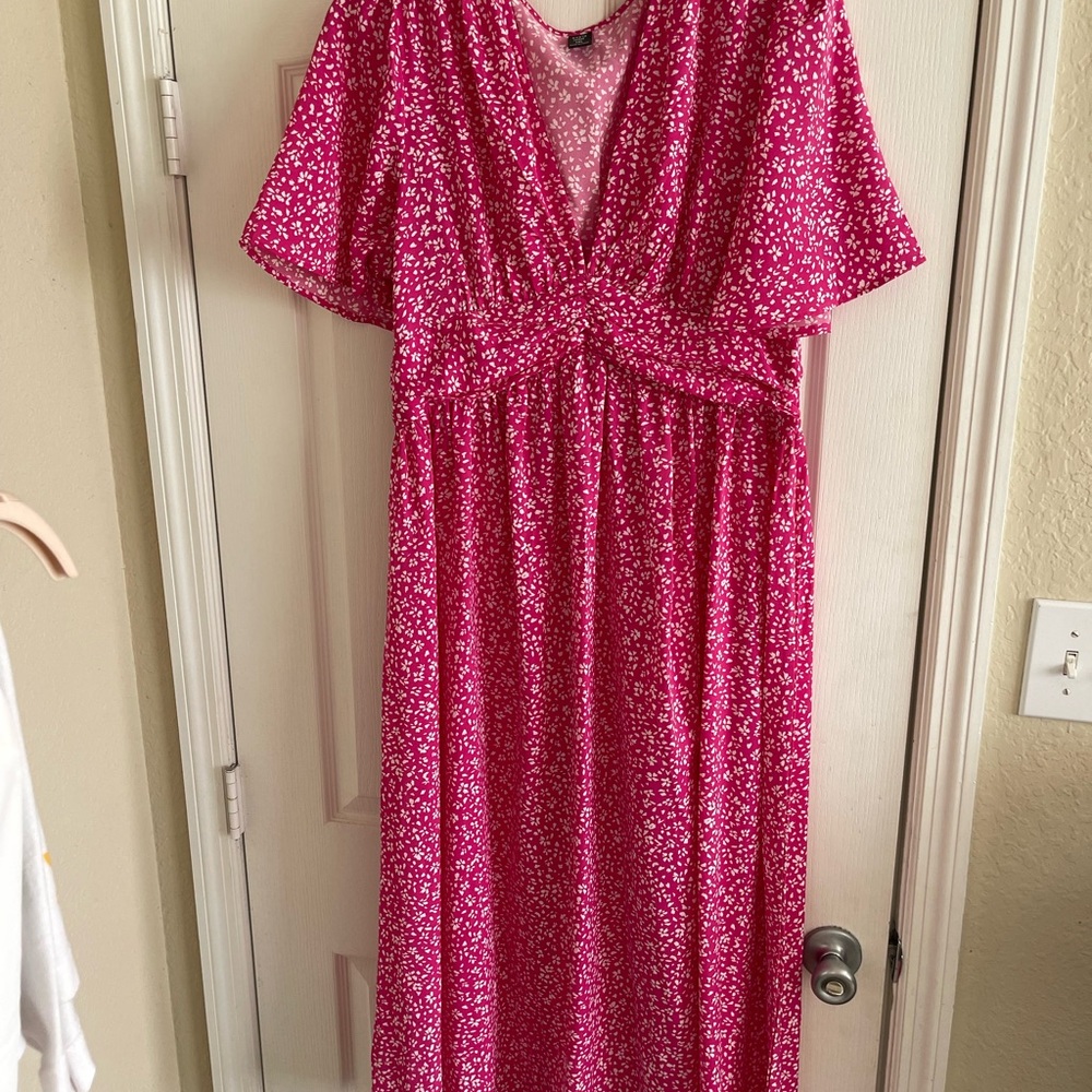 SHEIN Curve Vibrant Fuchsia Floral Maxi Dress